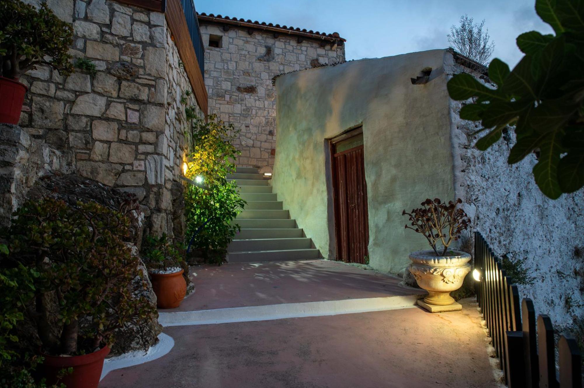 Villa Charaso Giorgio - Private Pool By Estia Kharason Luaran gambar